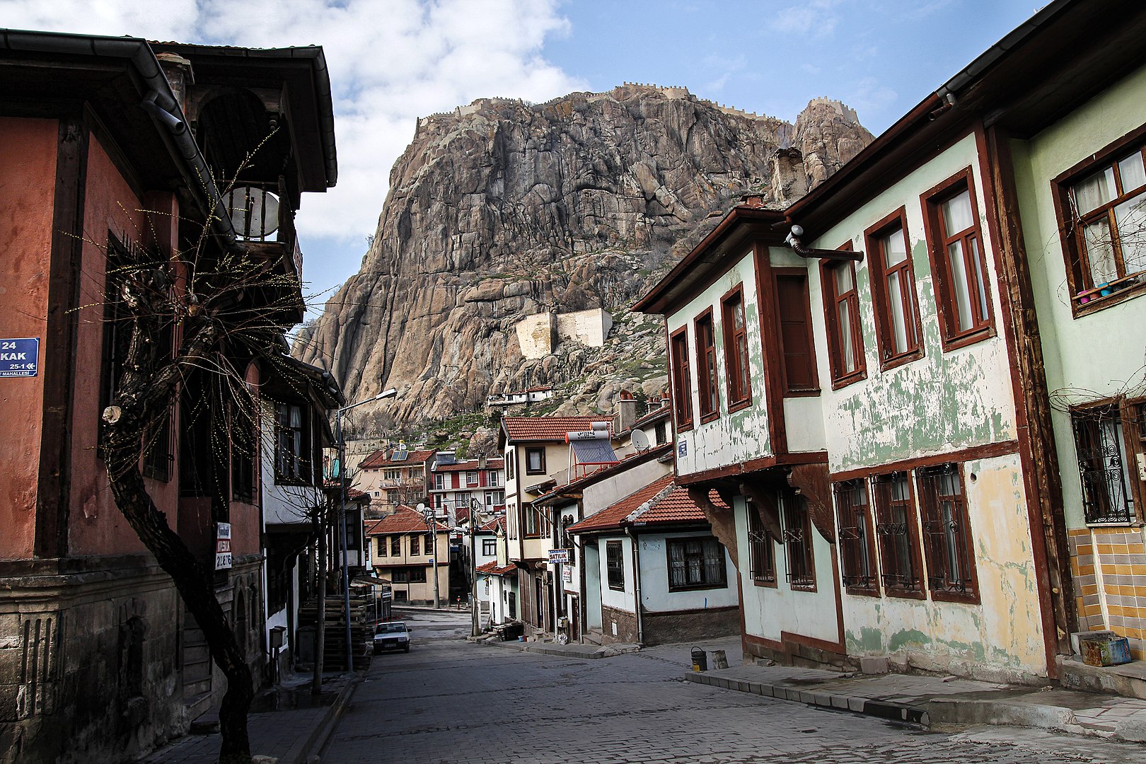 Afyon’da Gezilecek Yerler