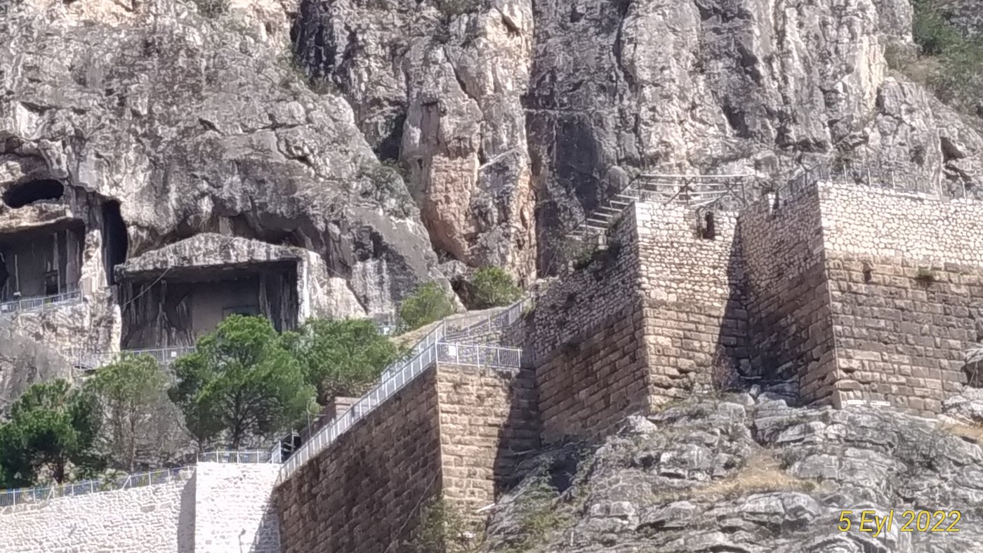 Amasya Kral Kaya Mezarları