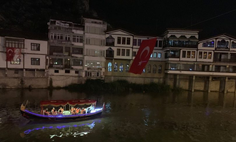 Yalıboyu Evleri