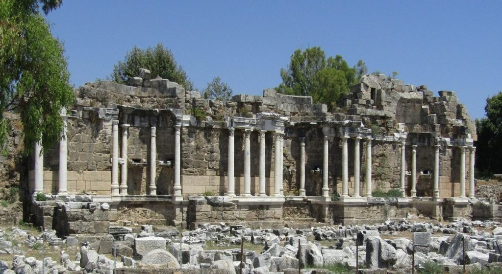 Anıtsal Çeşme (Nymphaeum)