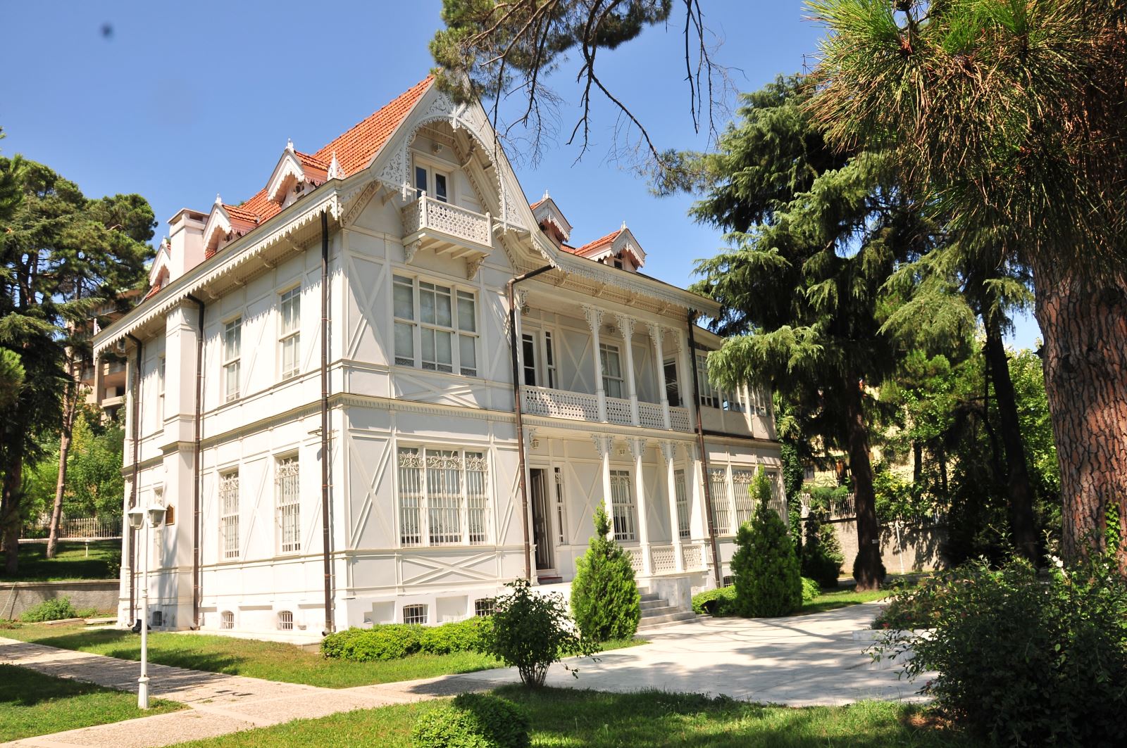 Atatürk Evi ve Müzesi