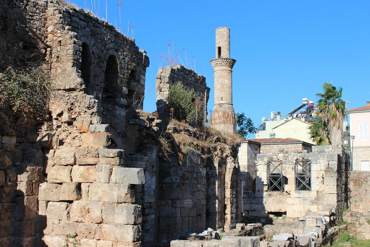 Kesik Minare Cami