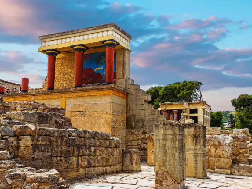 Knossos Sarayı (Girit)