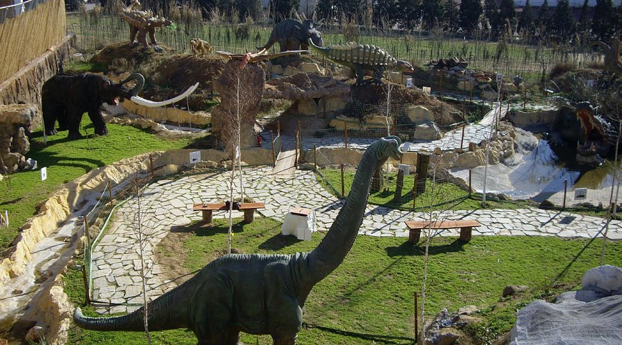 Selanik Dinozor Parkı ve Mamut Müzesi