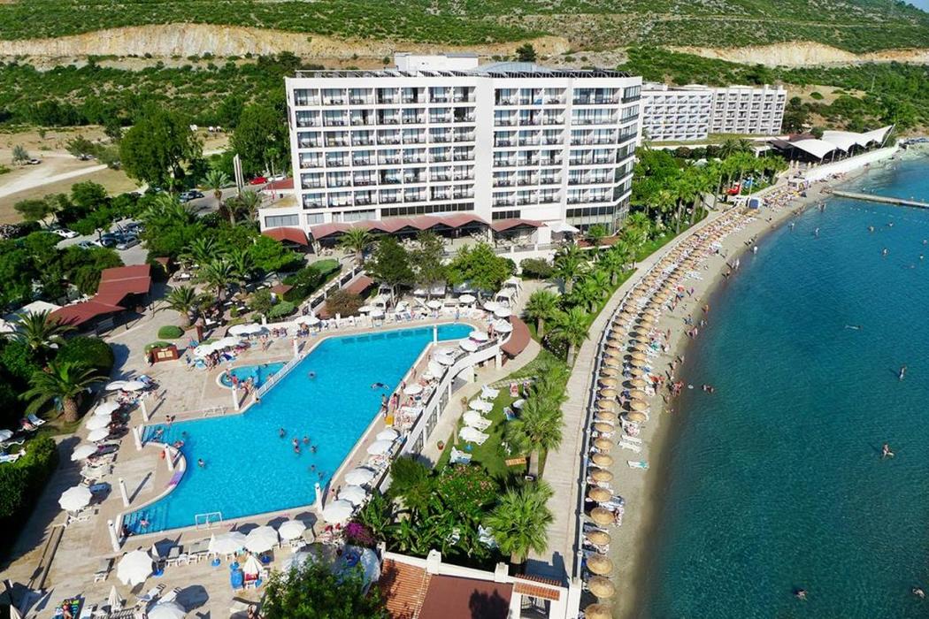 Tusan Beach Resort: Kuşadası’nda Denizle Buluşan Tatilin Adresi