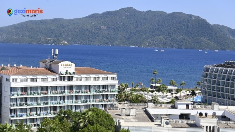 Marmaris Uzunyalı tepeden görünüm