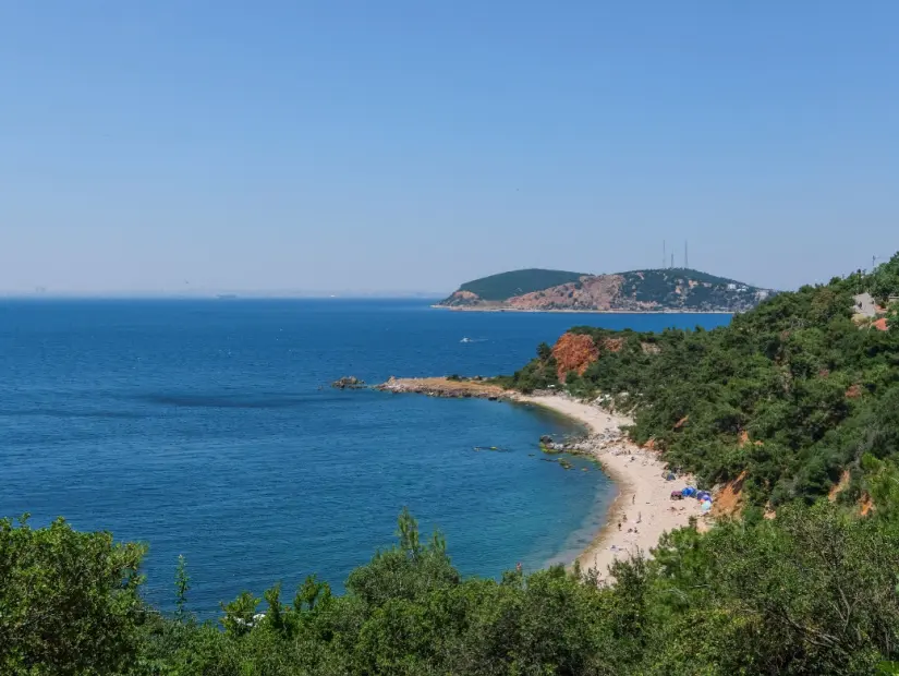 Mevrouw Martha Baai - Burgazada