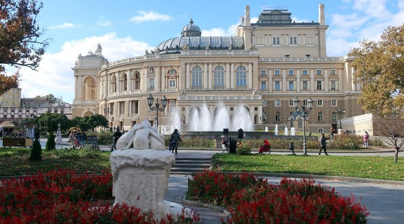 Odessa Tiyatro Meydanı