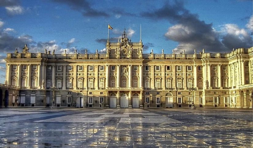 Madrid Kraliyet Sarayı