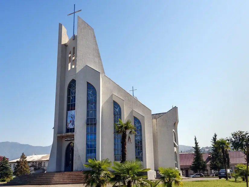 Batum Kutsal Ruh Kilisesi