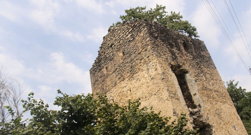 Dörtgen Kule (Dördbucaqlı Qala)