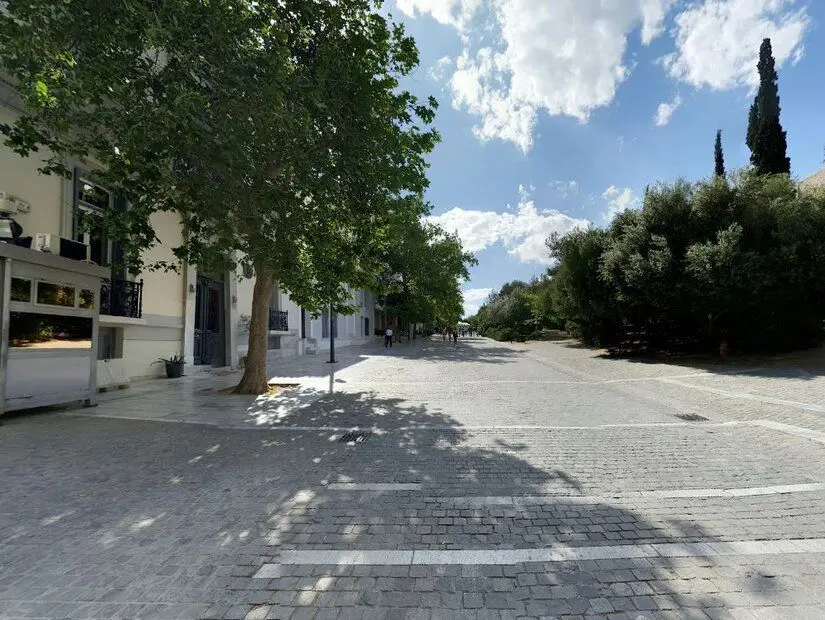 Dionysiou Areopagitou Caddesi