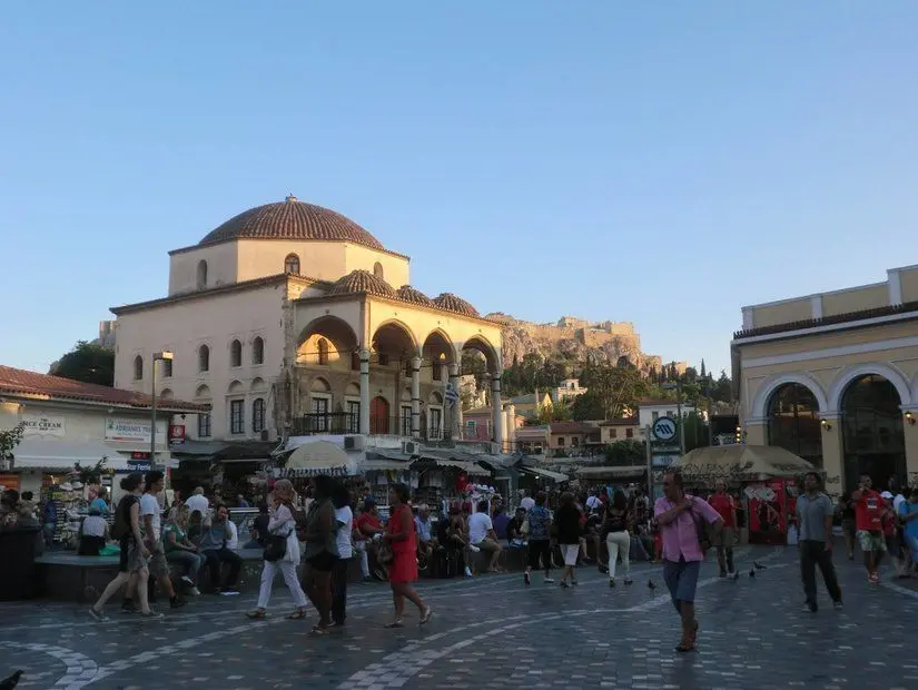 Monastiraki Meydanı