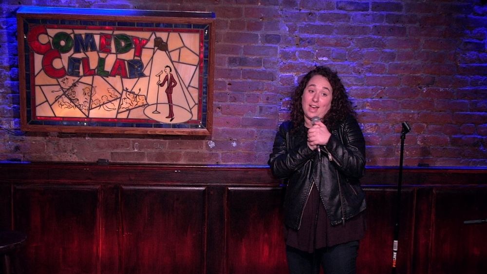 Comedy Cellar (New York): Greenwich Village’da “Sürprizli” Stand-Up Gecesi Rehberi