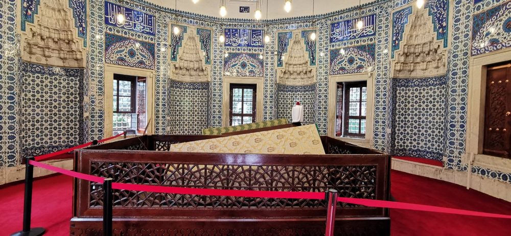 Hürrem Sultan Türbesi
