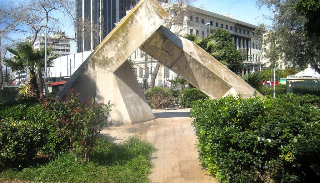 Themistokleous Meydanı