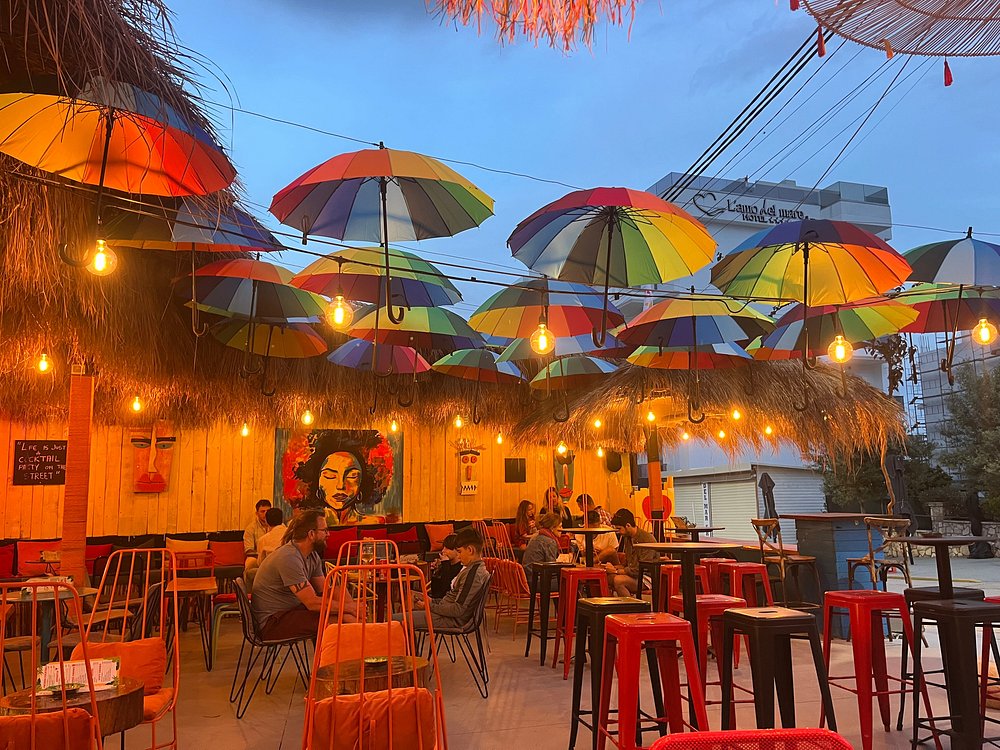 Arnavutluk Gece Hayatı