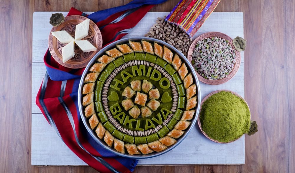 Seyahat Sırasında Neden Hamido Baklava?