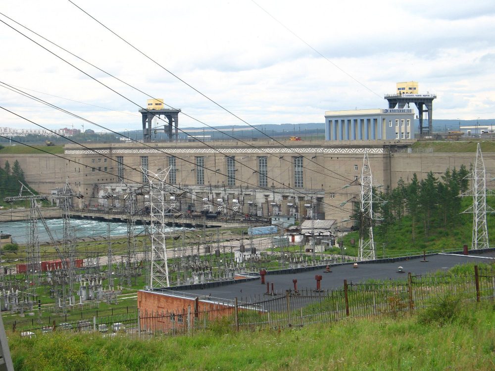 İrkutsk Hidroelektrik Barajı