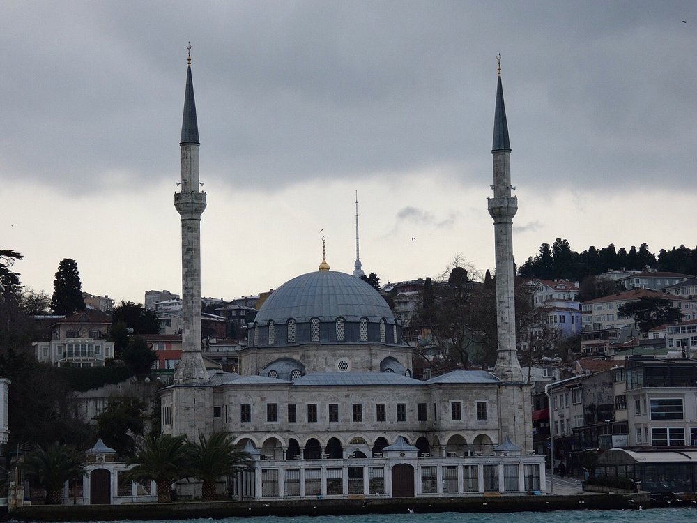 Beylerbeyi Hamid-i Evvel Camii