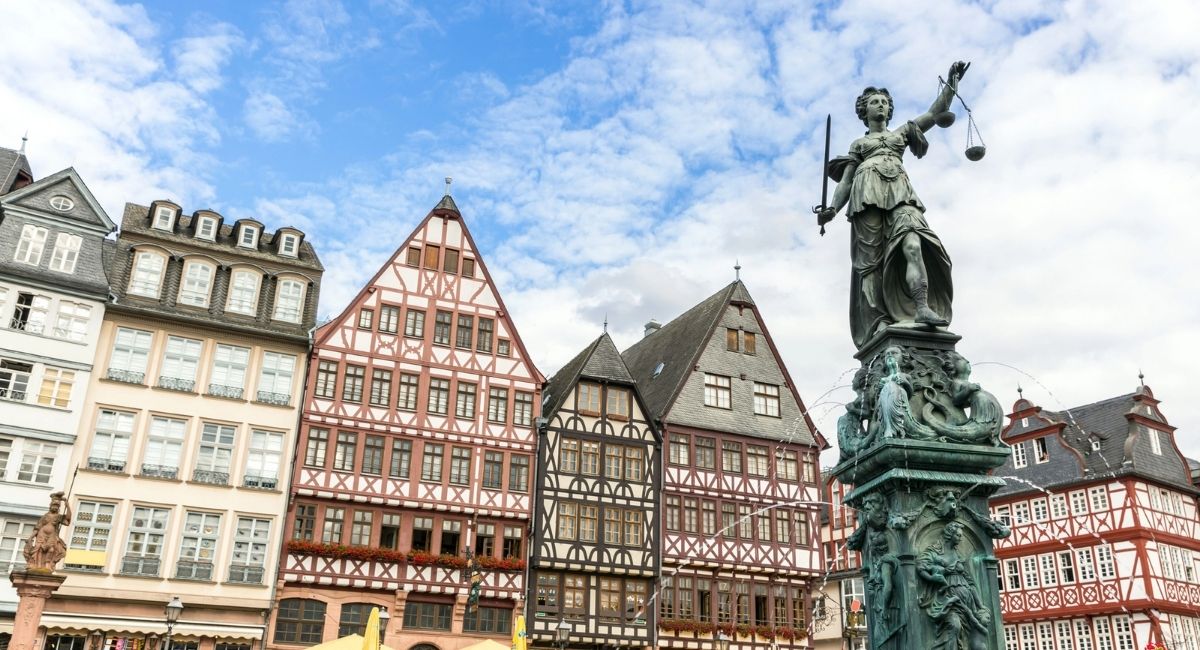 Frankfurt’ta Gezilecek Yerler : En Gözde 168 Destinasyon
