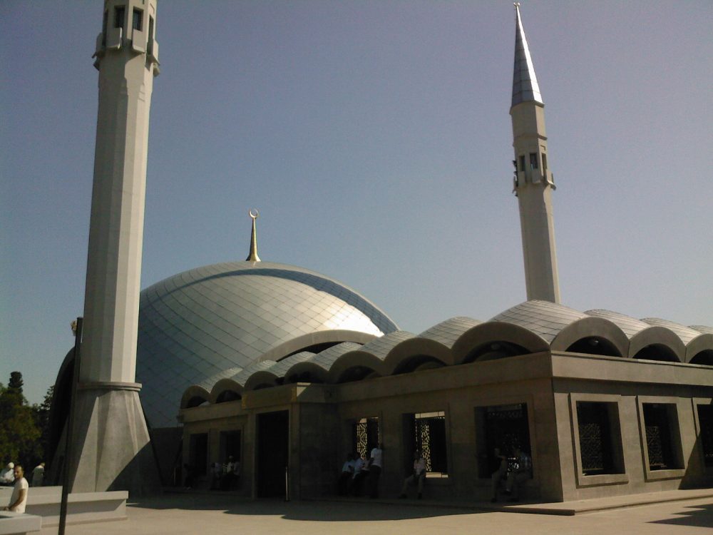 Şakirin Camii