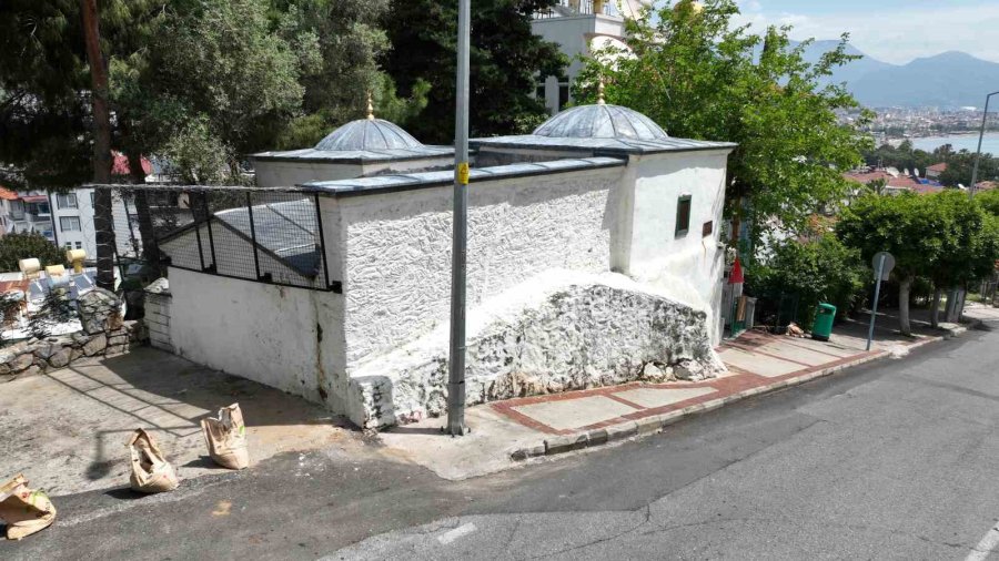 Sitti Zeynep Türbesi