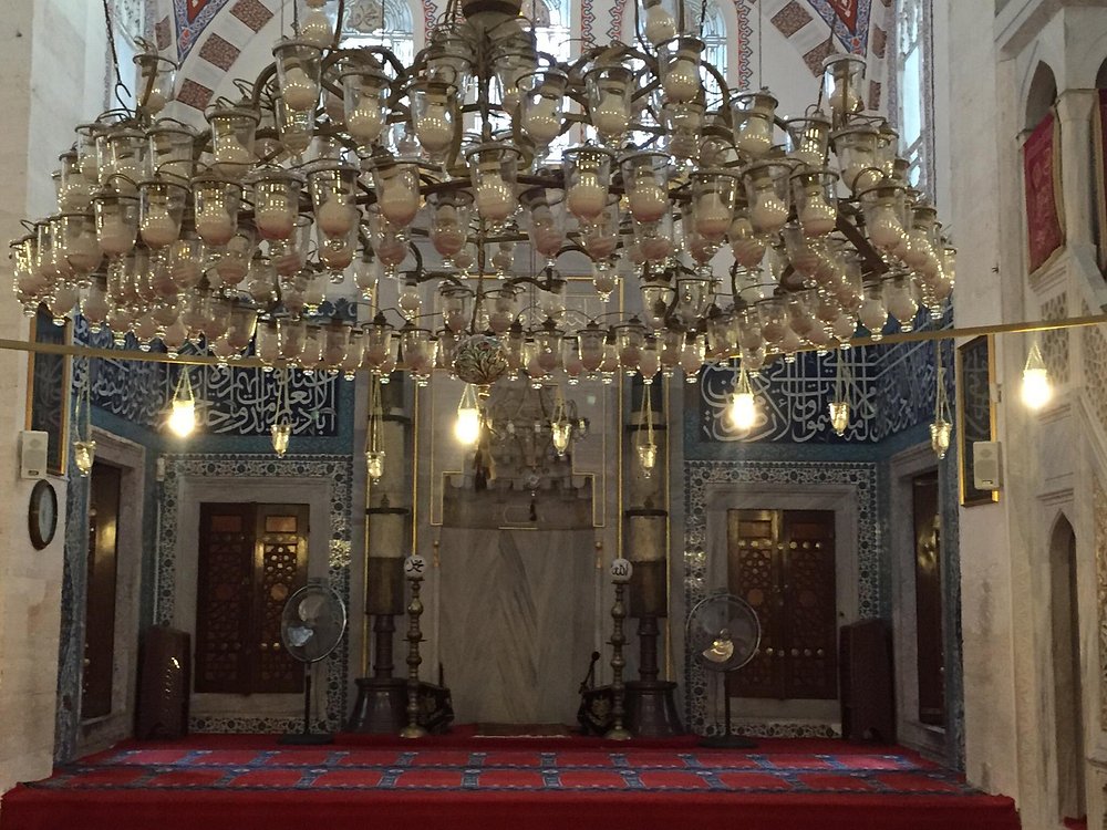 Valide-i Atik Külliyesi