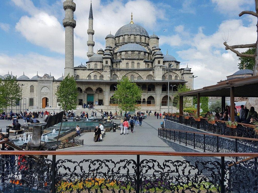 Yeni Valide Külliyesi