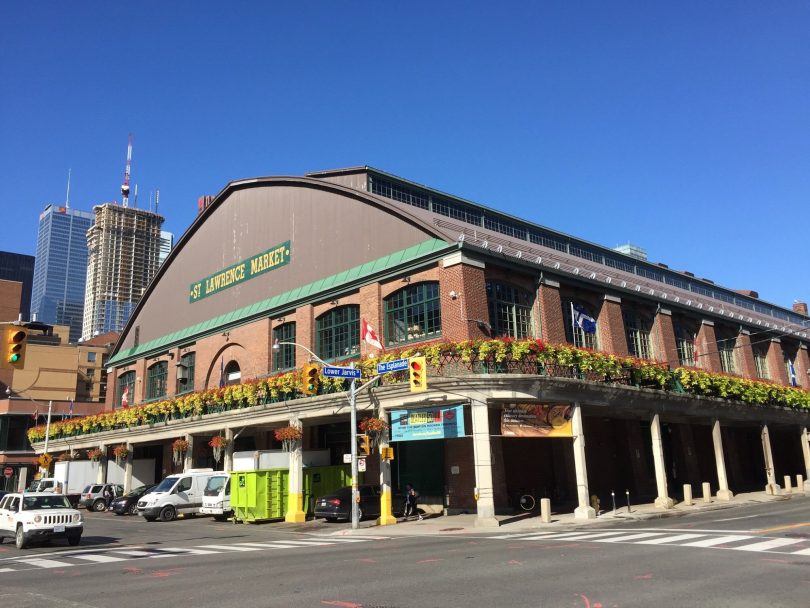 St. Lawrence Market : Toronto’nun Lezzetli Hafızası
