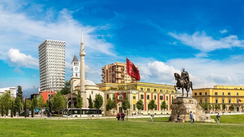 Tiran’da Gezilecek Yerler: 80 Gözde Destinasyon