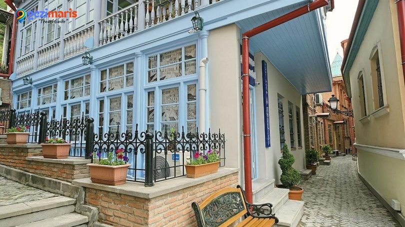 Tbil Home Hostel