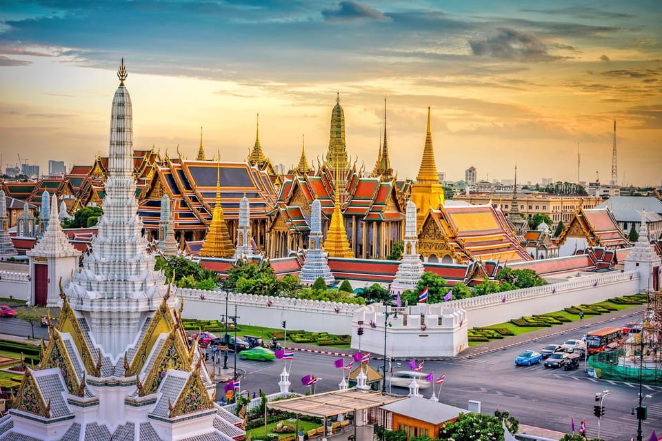 Bangkok: Büyük Saray, Wat Pho & Wat Arun Rehberli Turu