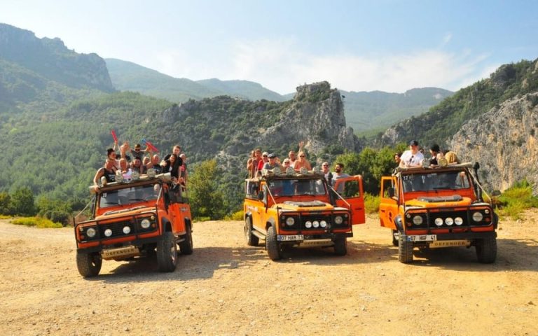 Marmaris: Jeep Safari Macera Turu — Öğle Yemeğiyle
